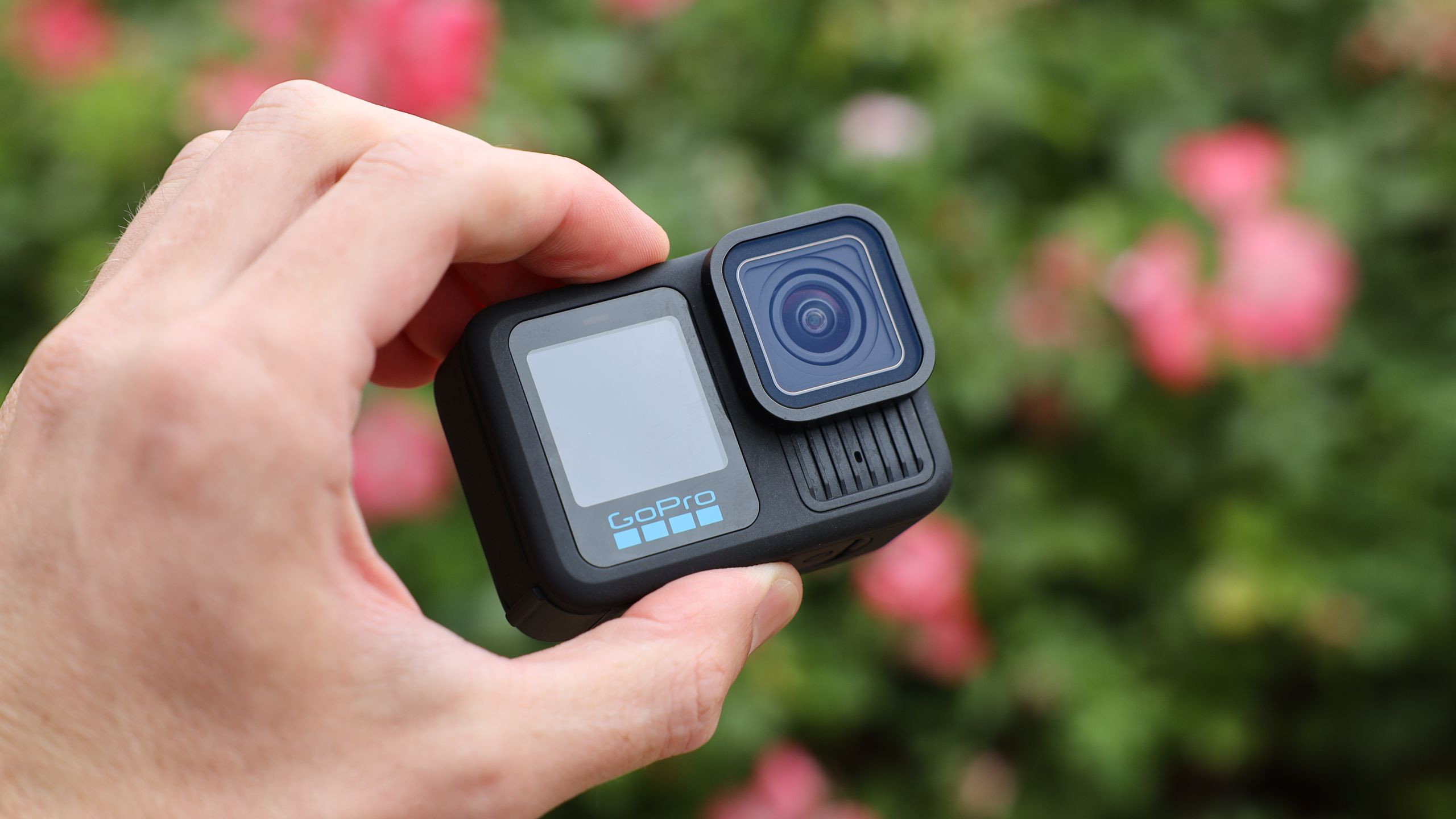 GoPro Sáp Nhập Starman Optical: Tương Lai Nào Cho Máy Quay Hành Động?