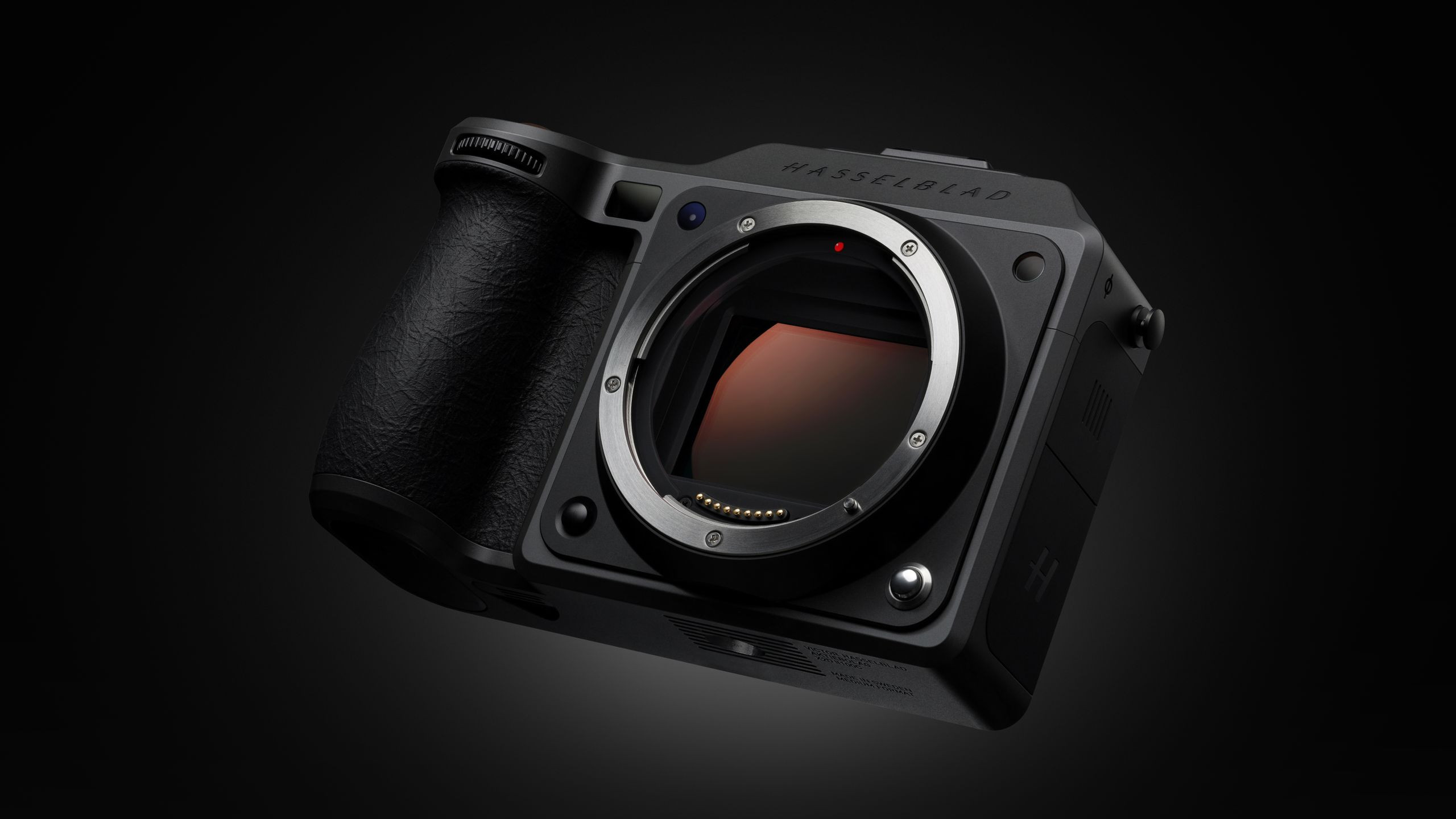 Hasselblad X2D II 100C Lật Đổ Bảng Xếp Hạng Nhật Bản 2026