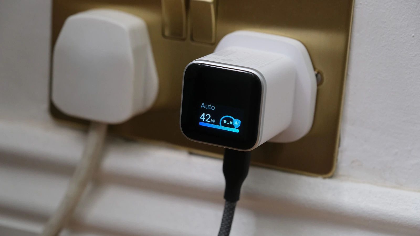 Anker Nano Charger: Đánh Giá Bộ Sạc 45W Màn Hình Thông Minh - Hình 1