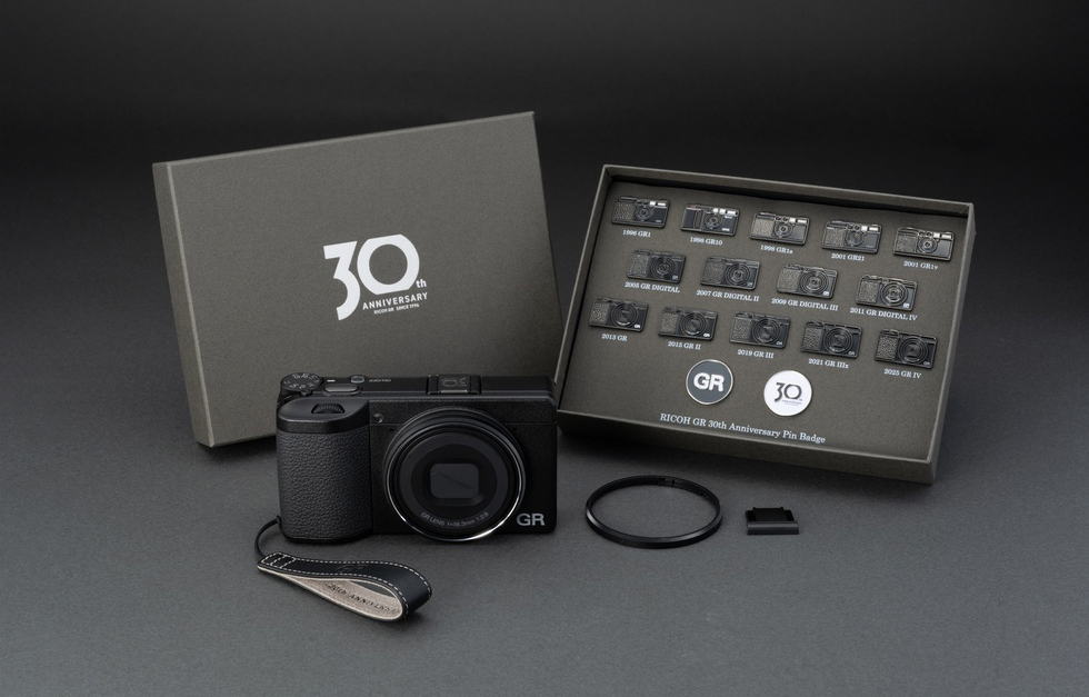 Lịch Sử 30 Năm Ricoh GR: Từ GR1 Đến GR IV 30th Anniversary