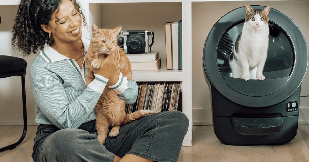 Máy hút cát thông minh Whisker Litter-Robot giảm tới 100$ dịp Lễ Lao Động 2024