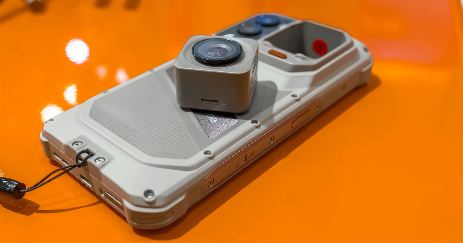 RugOne Xsnap 7 Pro: Đánh Giá Camera Hành Trình Tích Hợp Điện Thoại