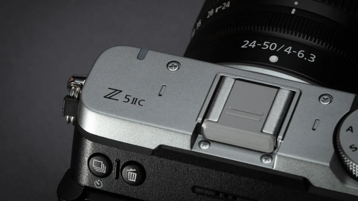 Nikon Z5IIC ra mắt: Máy ảnh full-frame không EVF giá 1400 USD?