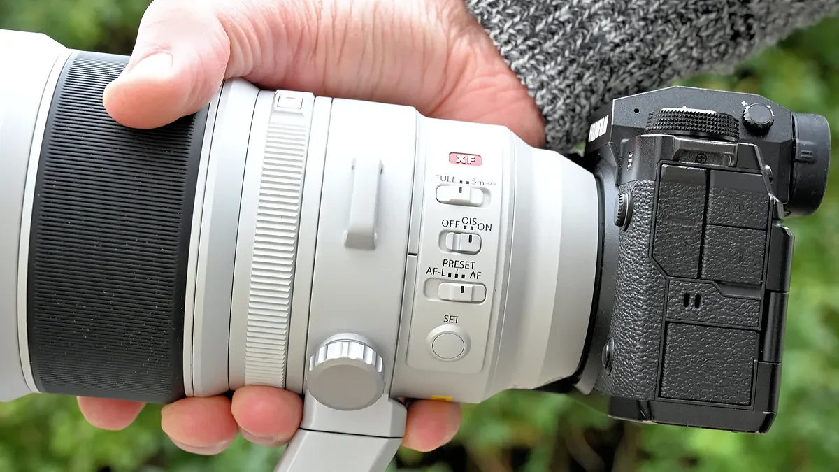 Review Fujifilm XF 400mm f/4.5 R LM OIS WR Ống kính thể thao đỉnh - Hình 3