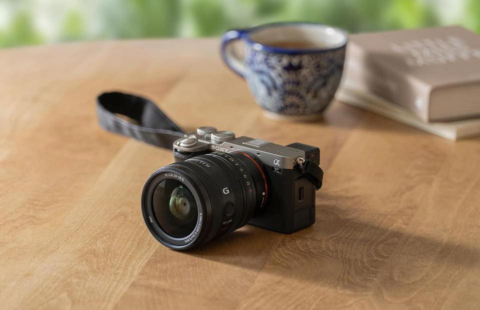 Sony A7C II: Vua Bảng Xếp Hạng Máy Ảnh Nhật Bản 2026