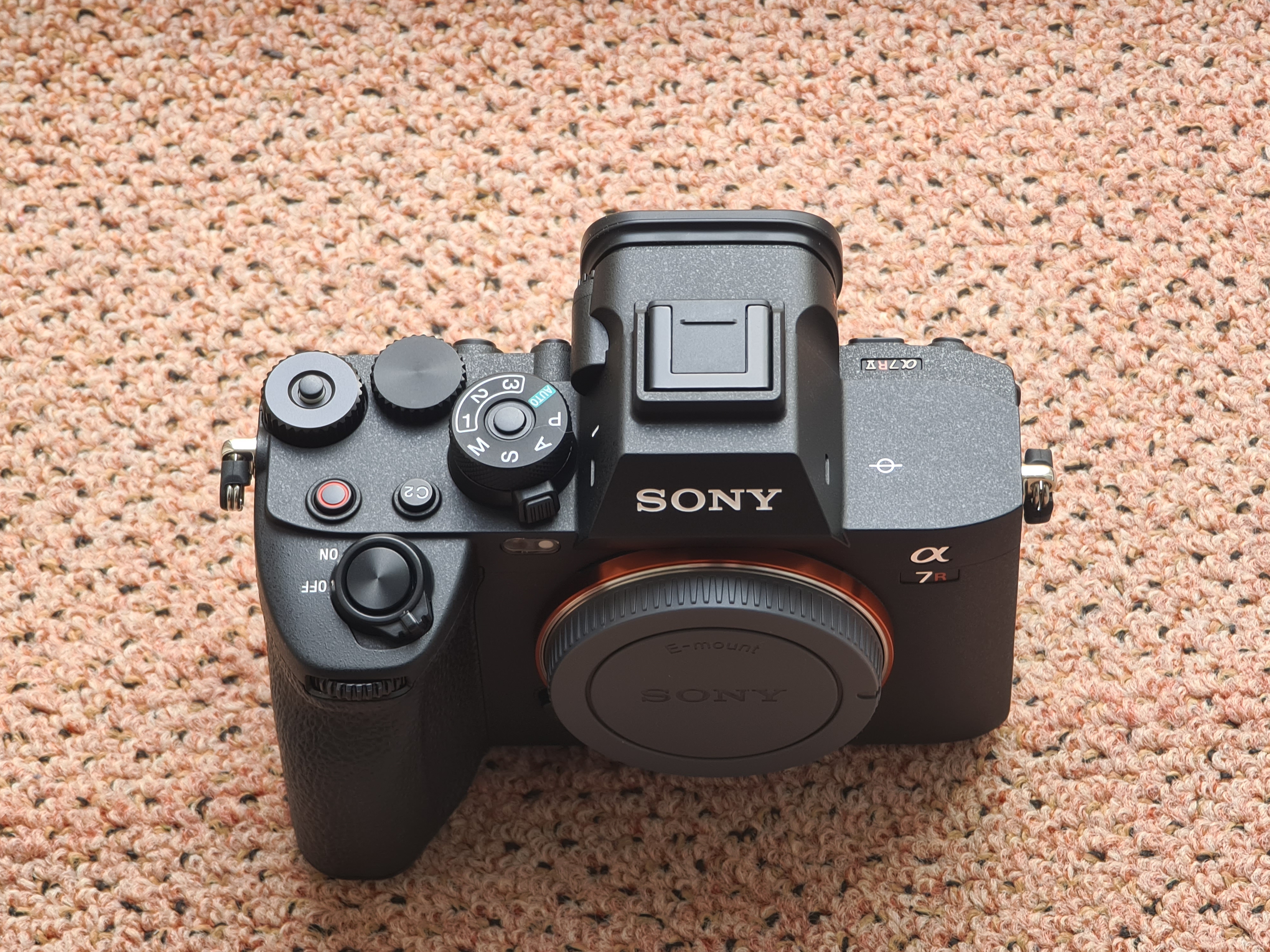 Máy ảnh mirrorless Sony Alpha a7R V cảm biến full-frame