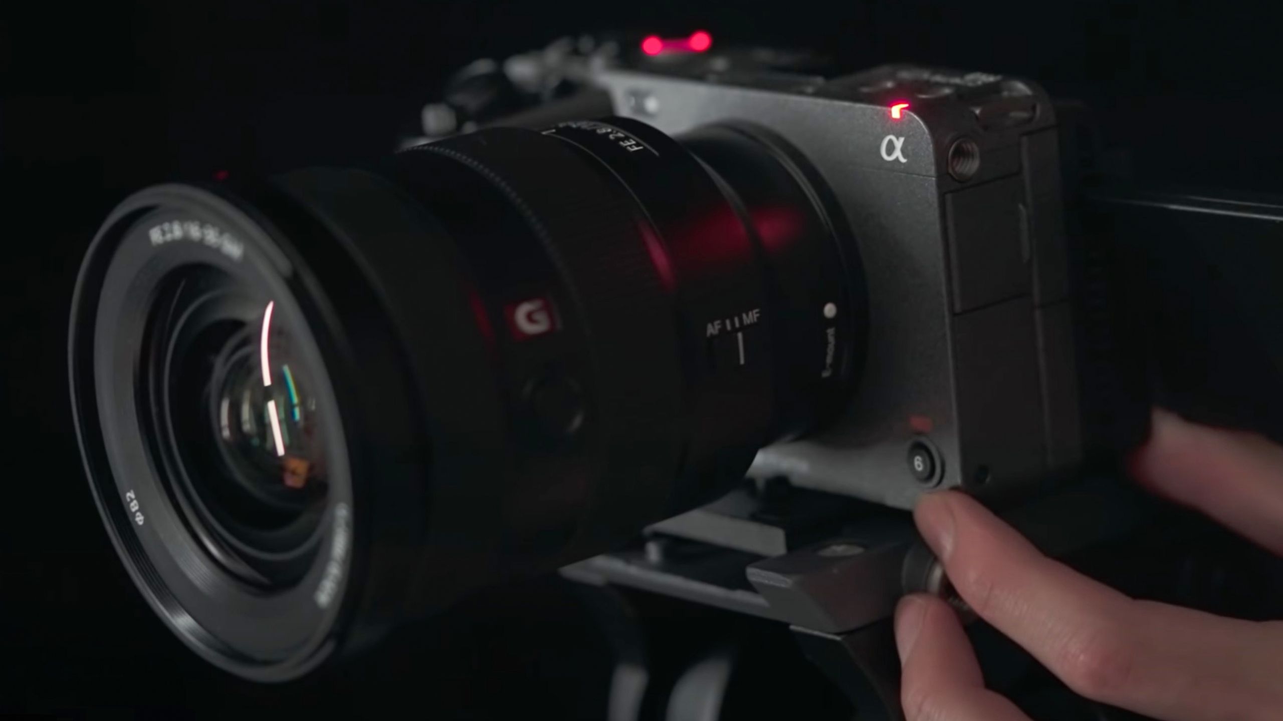 Sony FX5: Tính Năng Ghi Hình Full Gate Đột Phá 2026
