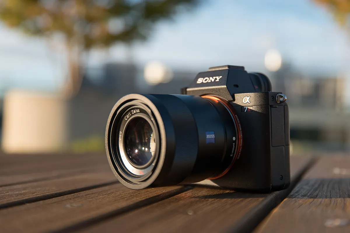 Sony a7R II: Lý do cảm biến BSI CMOS từng bị ngó lơ khi ra mắt
