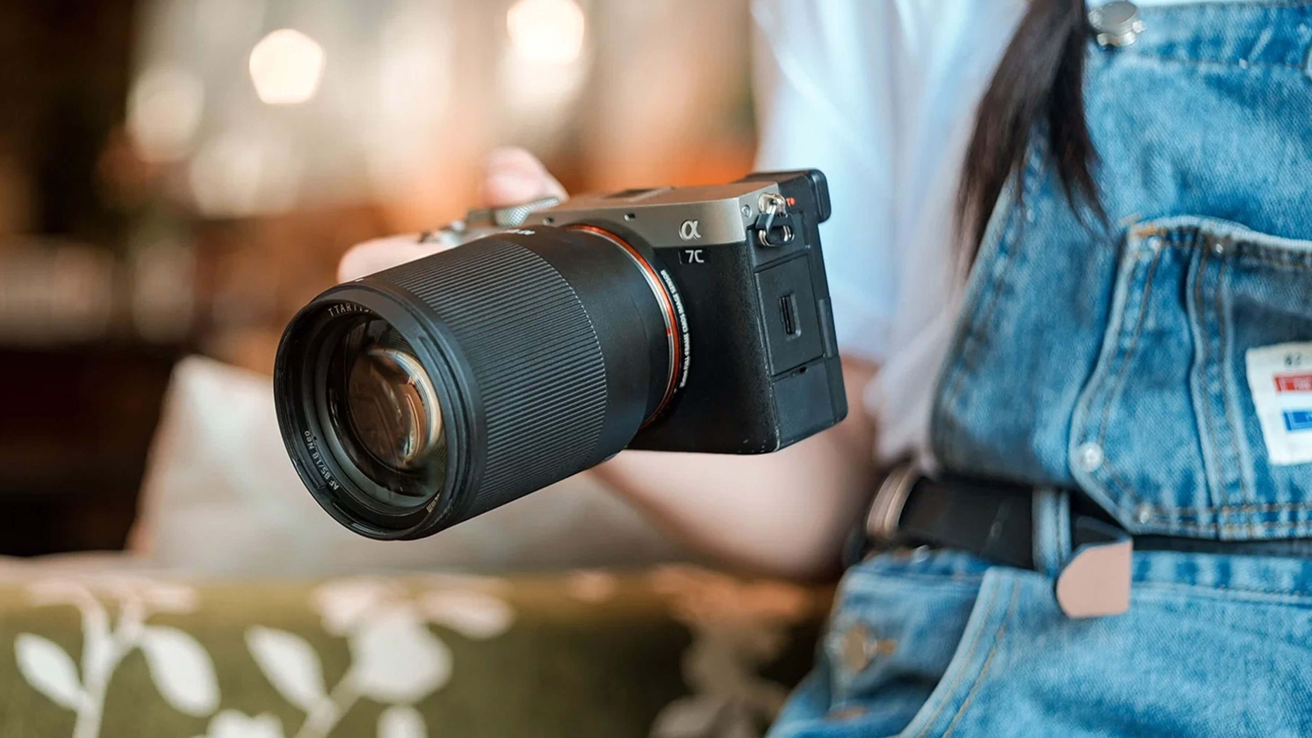 TTArtisan AF 85mm f/1.8 Neo: Lens chân dung Full-Frame giá dưới 2.5 triệu!