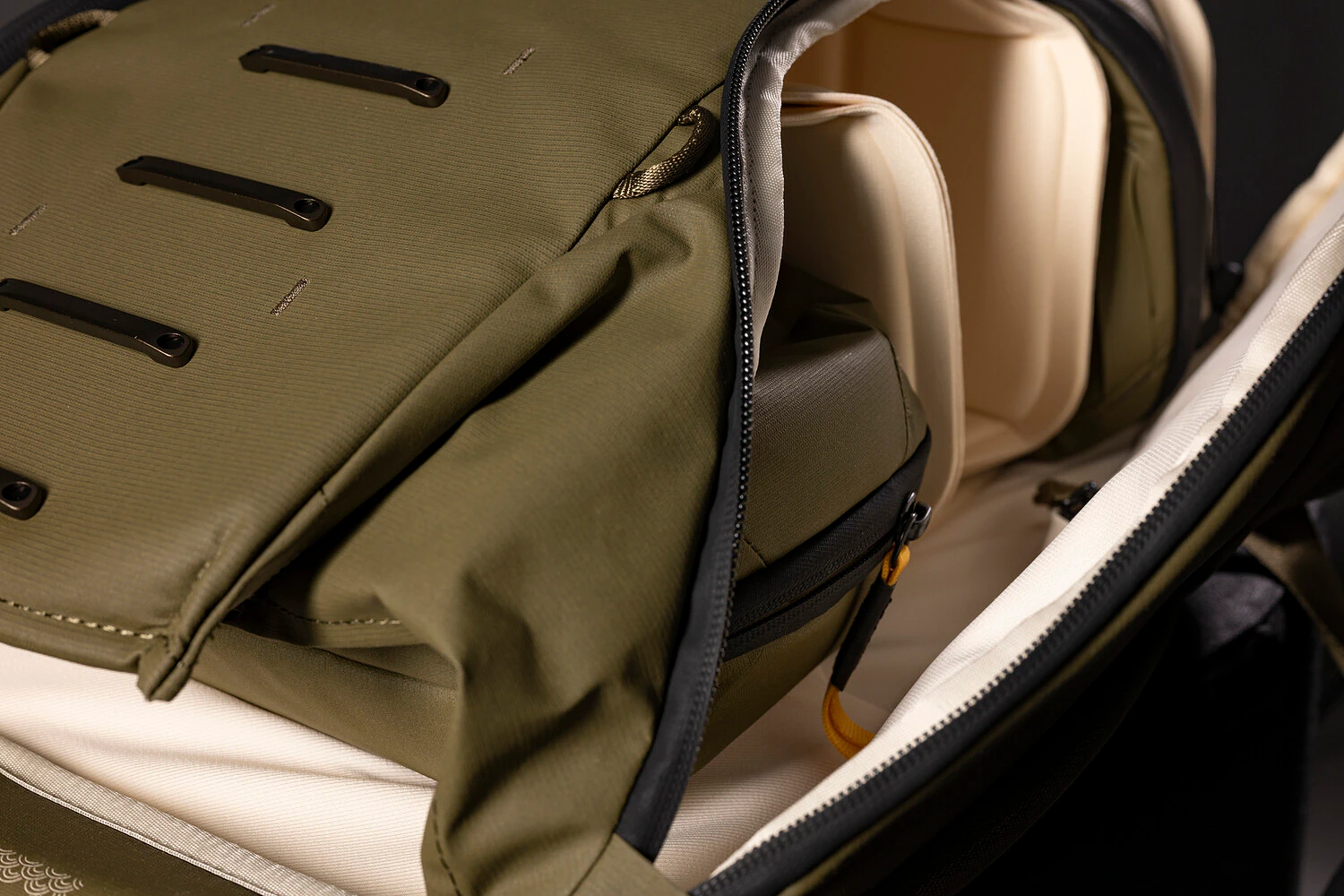 Peak Design Everyday Backpack V3: Đánh giá balo máy ảnh chuyên - Hình 7