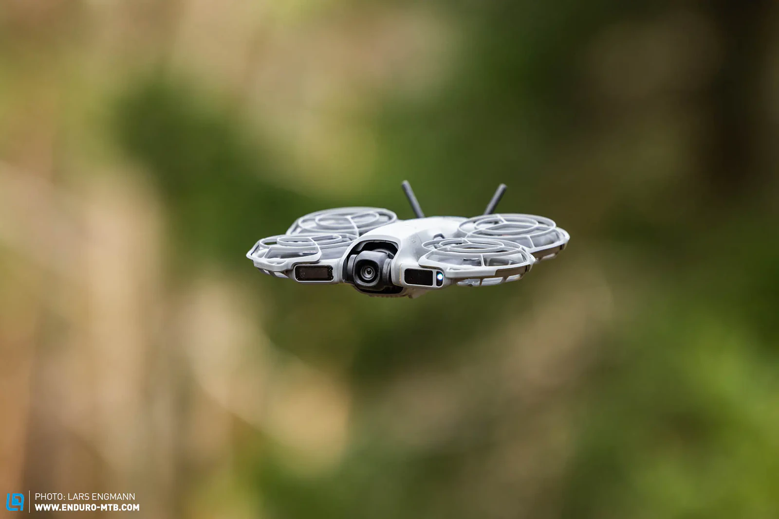 DJI Neo 2: Đánh Giá Chi Tiết Flycam Mini 'Luôn Đồng Hành' Có Gì - Hình 1
