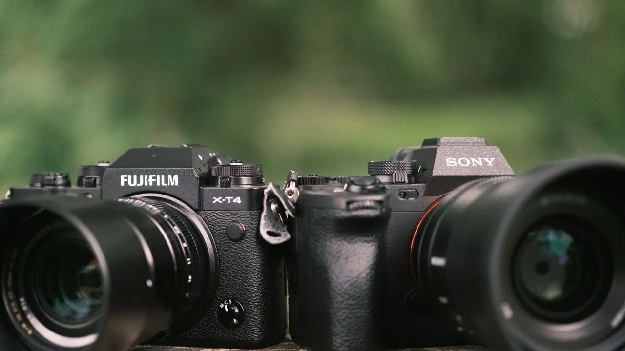 Nên mua máy ảnh sony hay fujifilm  Ống kính