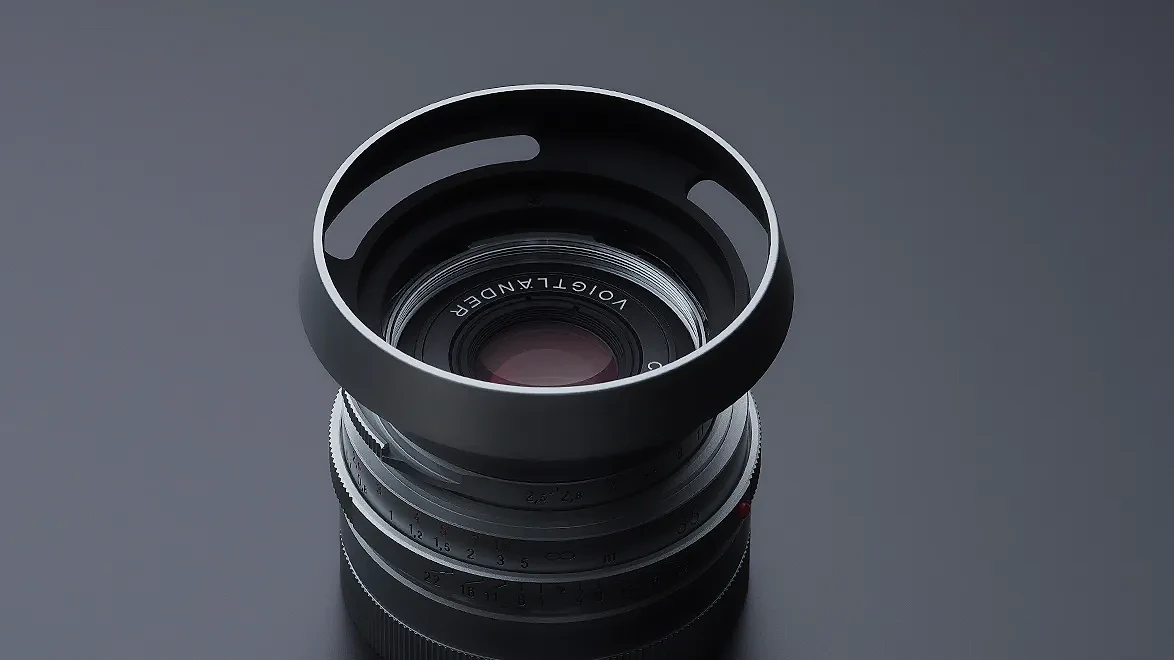 Ống kính Voigtländer Color-Skopar 35mm f/2.5 có chiều dài thân máy chỉ 23mm