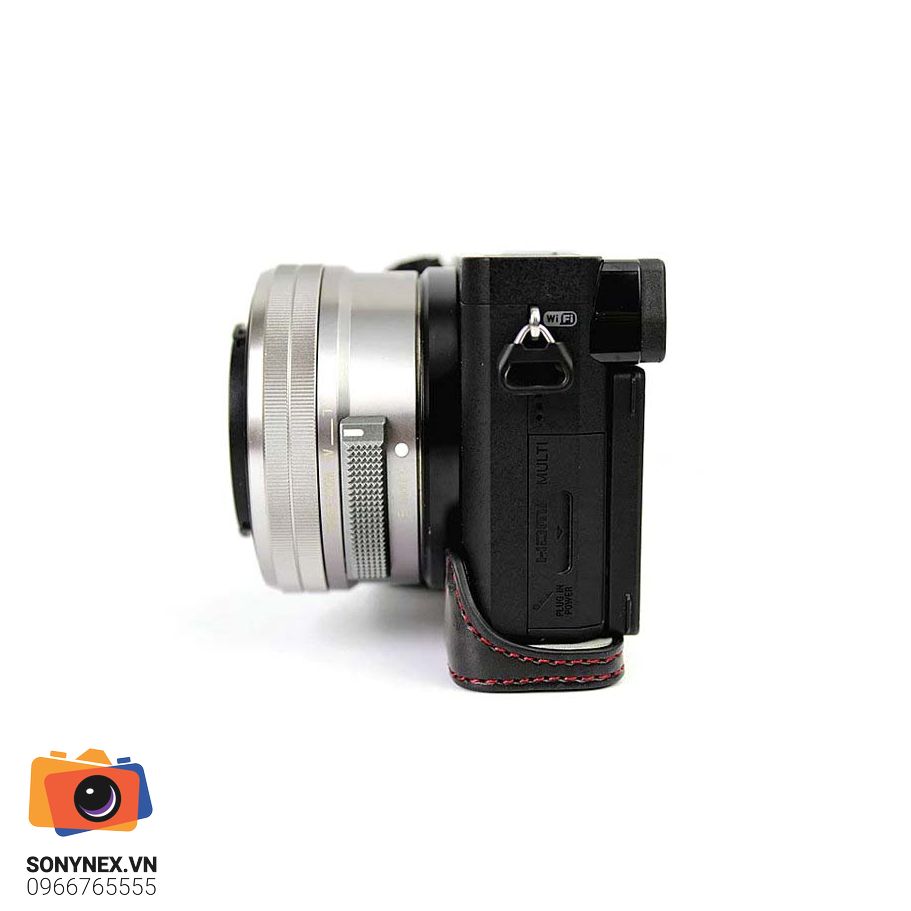 Bao da Sony A6000 A6100 A6300 A6400 - Halfcase Đen | Chính hãng - mặt sau và phụ kiện đi kèm