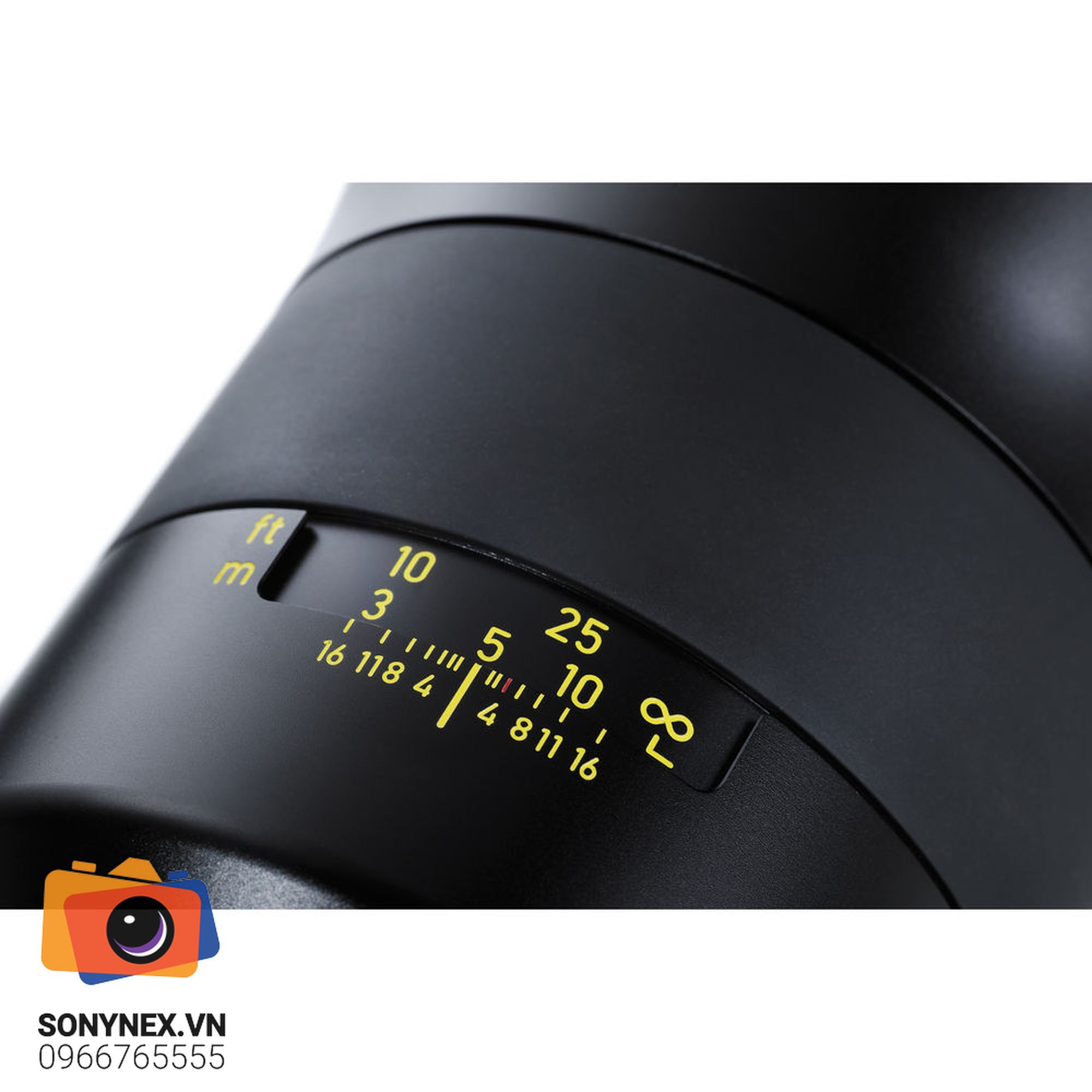 Zeiss 55mm f/1.4 Otus Distagon T* Lens | Chính hãng - mặt sau và phụ kiện đi kèm