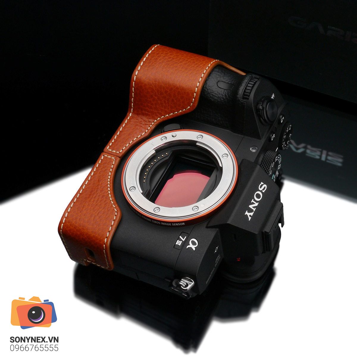 Bao da Sony A7M3/A7R3/A9 Nâu nhạt | Gariz | Chính hãng - mặt sau và phụ kiện đi kèm