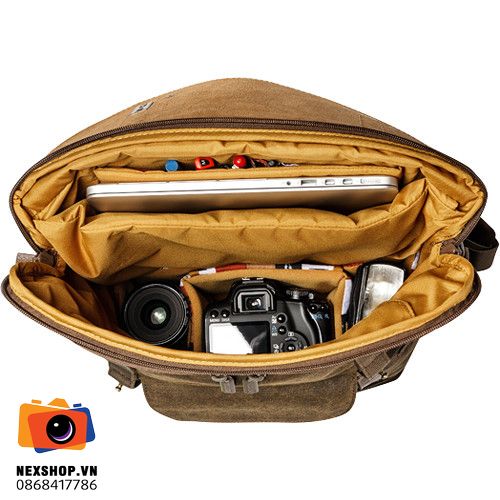 Balo máy ảnh National Geographic Africa Medium | Chính hãng - mặt sau và phụ kiện đi kèm
