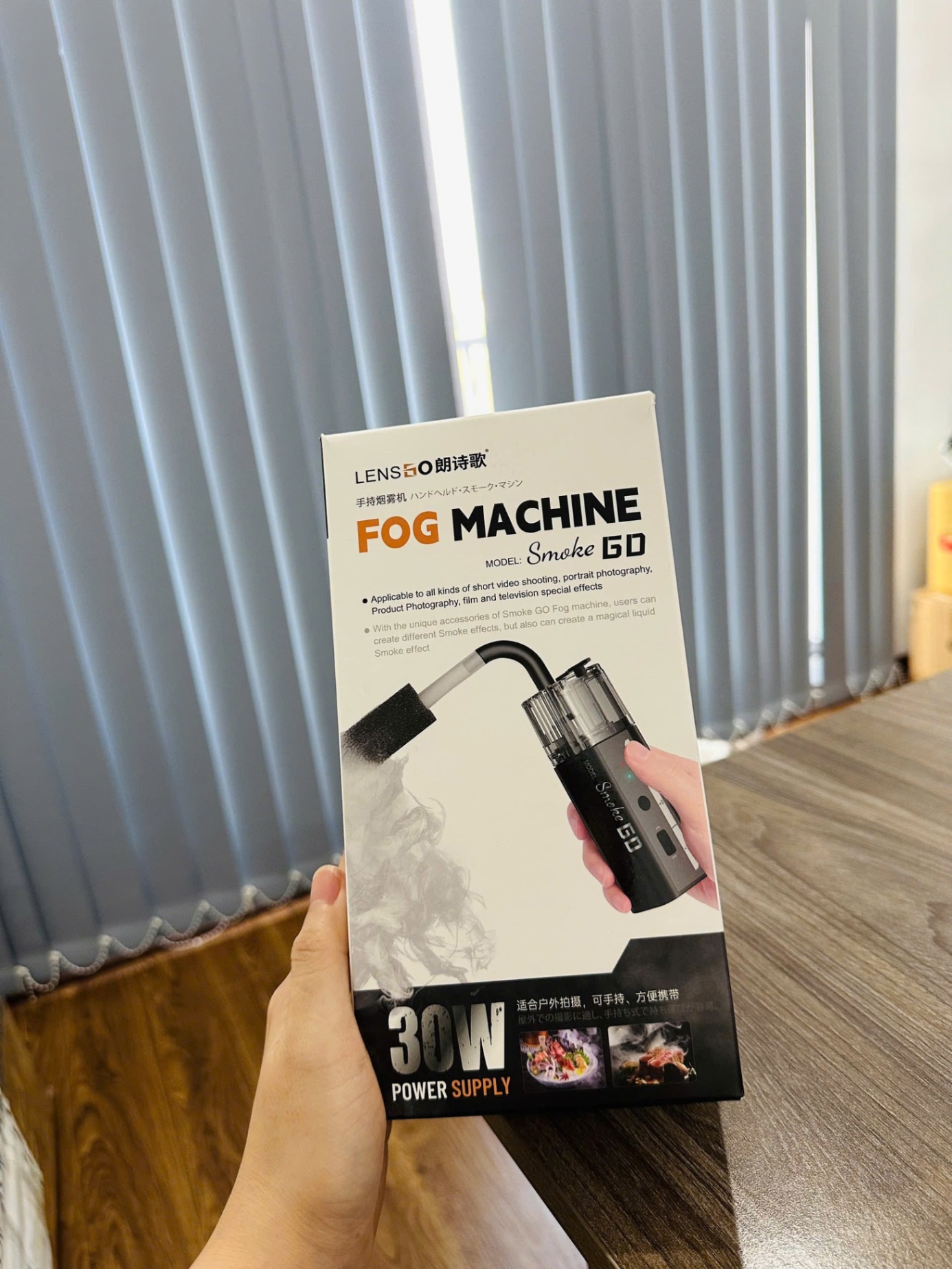 Máy tạo sương mù Lensgo Smoke Go 2025 | Chính hãng - mặt sau và phụ kiện đi kèm