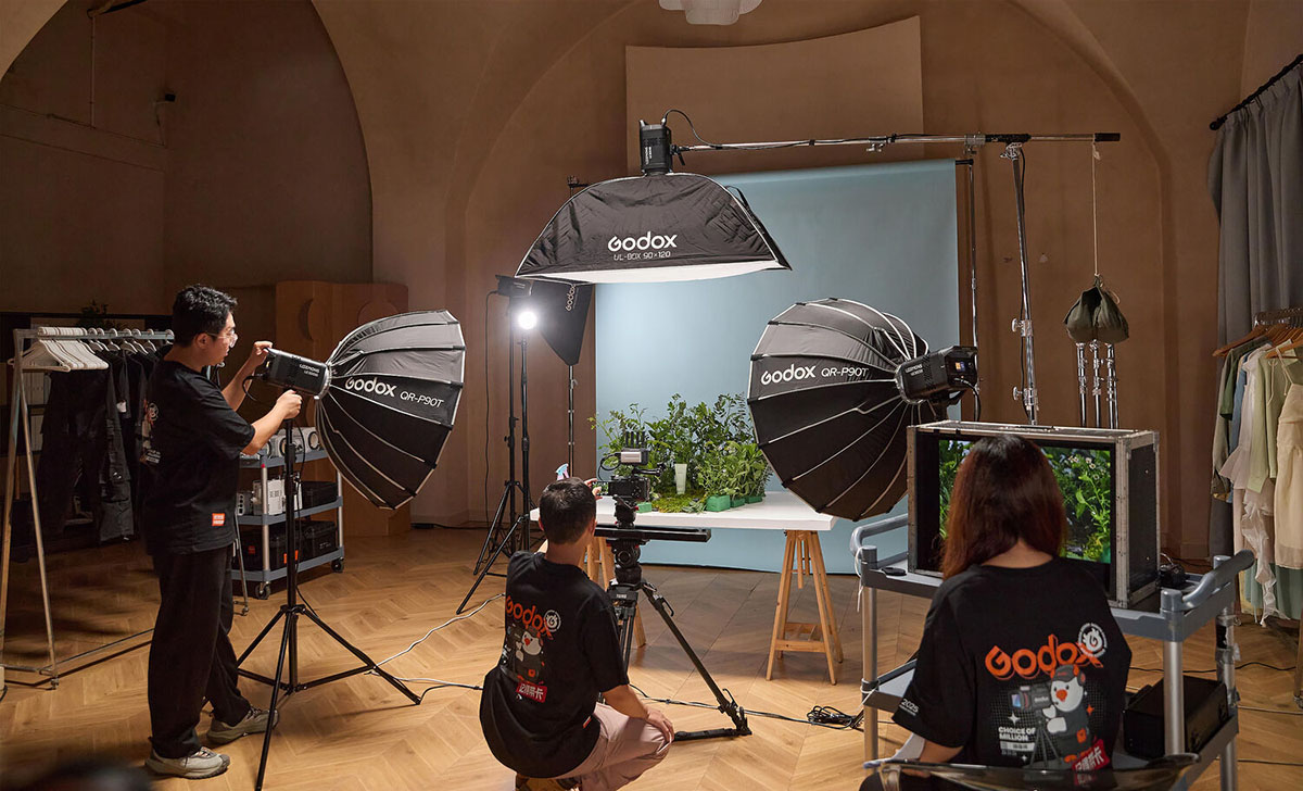 Đèn LED Litemons Godox - LE300Bi | Chính hãng