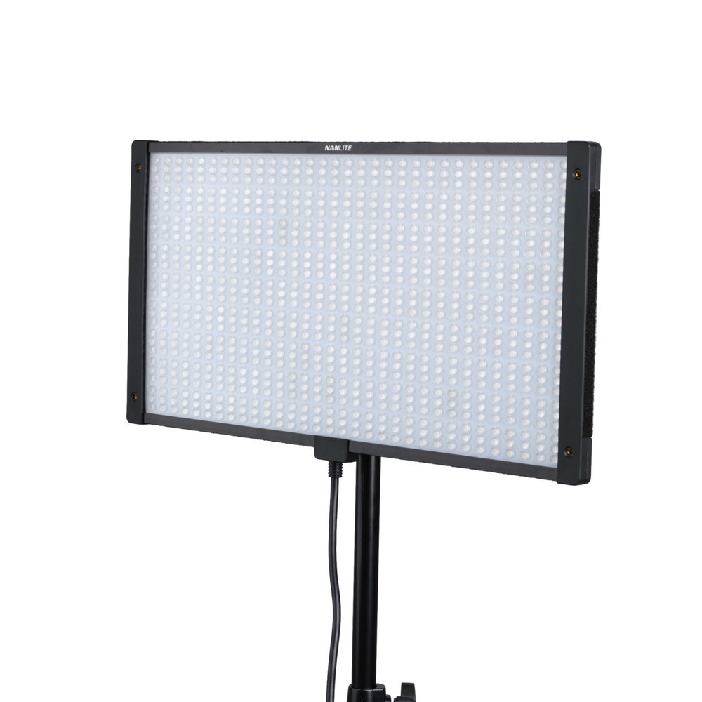 Đèn NANLITE PavoSlim 120B / 120C RGBWW