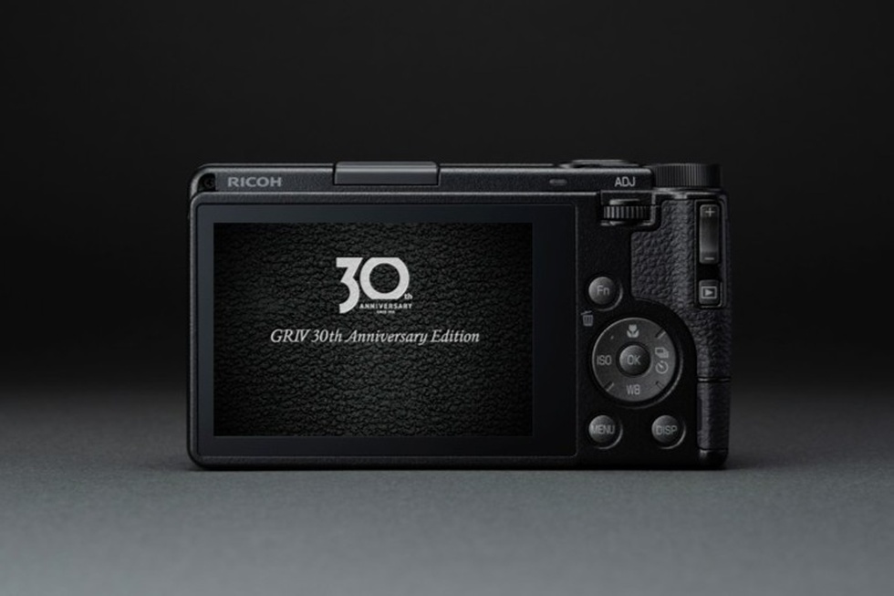 Máy ảnh Ricoh GR IV 30th Anniversary Edition Kit | Chính Hãng