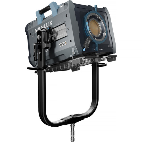 NANLUX Evoke 5000B LED Bi-Color Spot Light with Flight Case