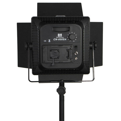 NANLite 600SA Kit 1 – Bảng đèn LED studio chuyên nghiệp