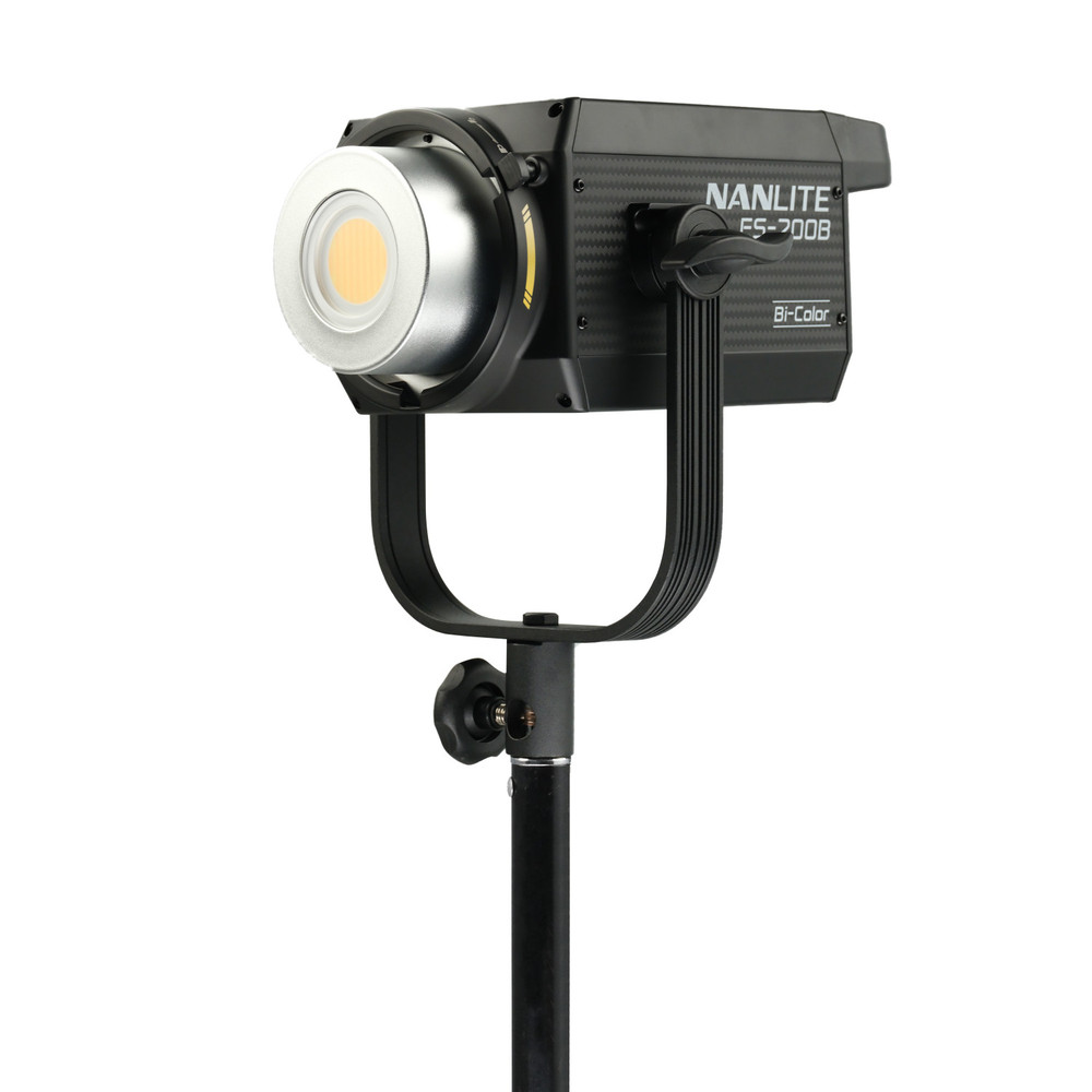 Nanlite FS-200B Bi-Color Spot Light - Hai tone màu Lạnh/ Ấm
