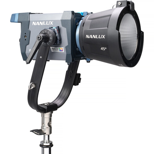 Nanlux Evoke 150C Đèn LED RGB 150W Công Nghệ Nebula C8 LED Spot Light