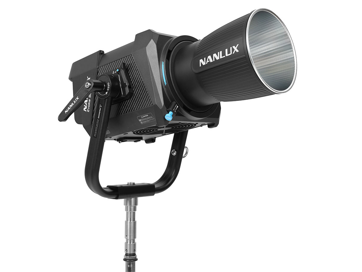 Nanlux Evoke 900C Kit - Đèn Spotlight đi kèm Light Case (Hàng đặt trước)