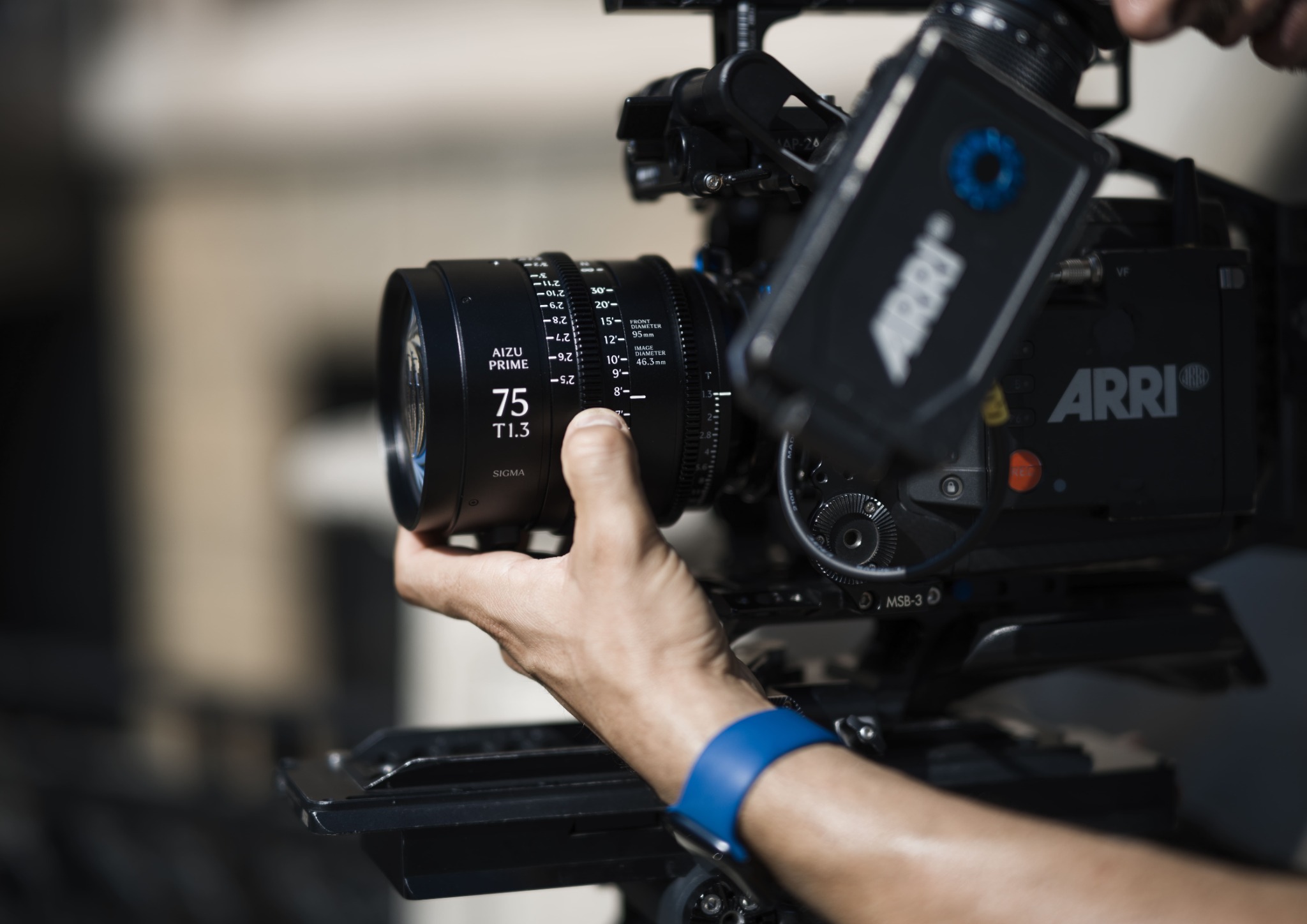 Ống kính Cine Sigma 50mm T1.3 LF FL Aizu Prime Line