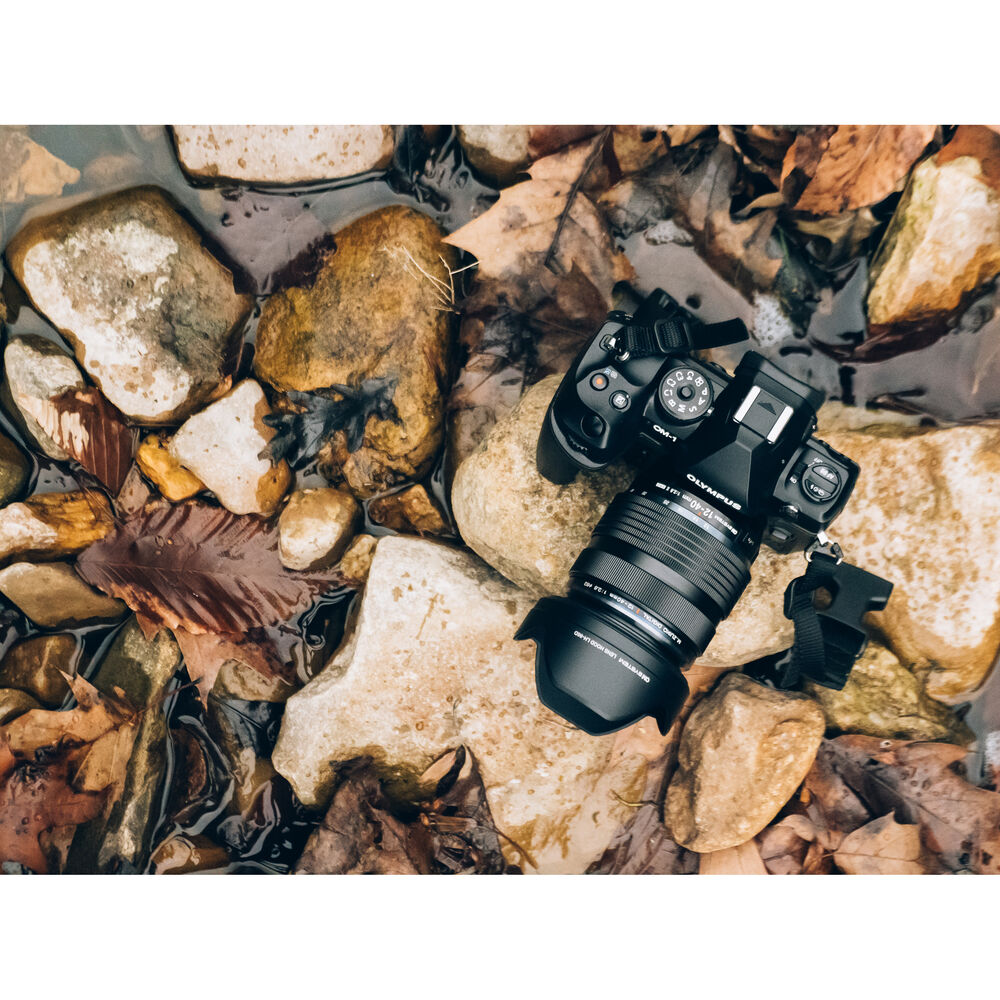 Ống kính OM SYSTEM M.Zuiko Digital ED 12-40mm F2.8 PRO II ngàm Micro Four Thirds