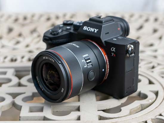 Ống kính Samyang AF 24mm F/1.8 FE Chính hãng