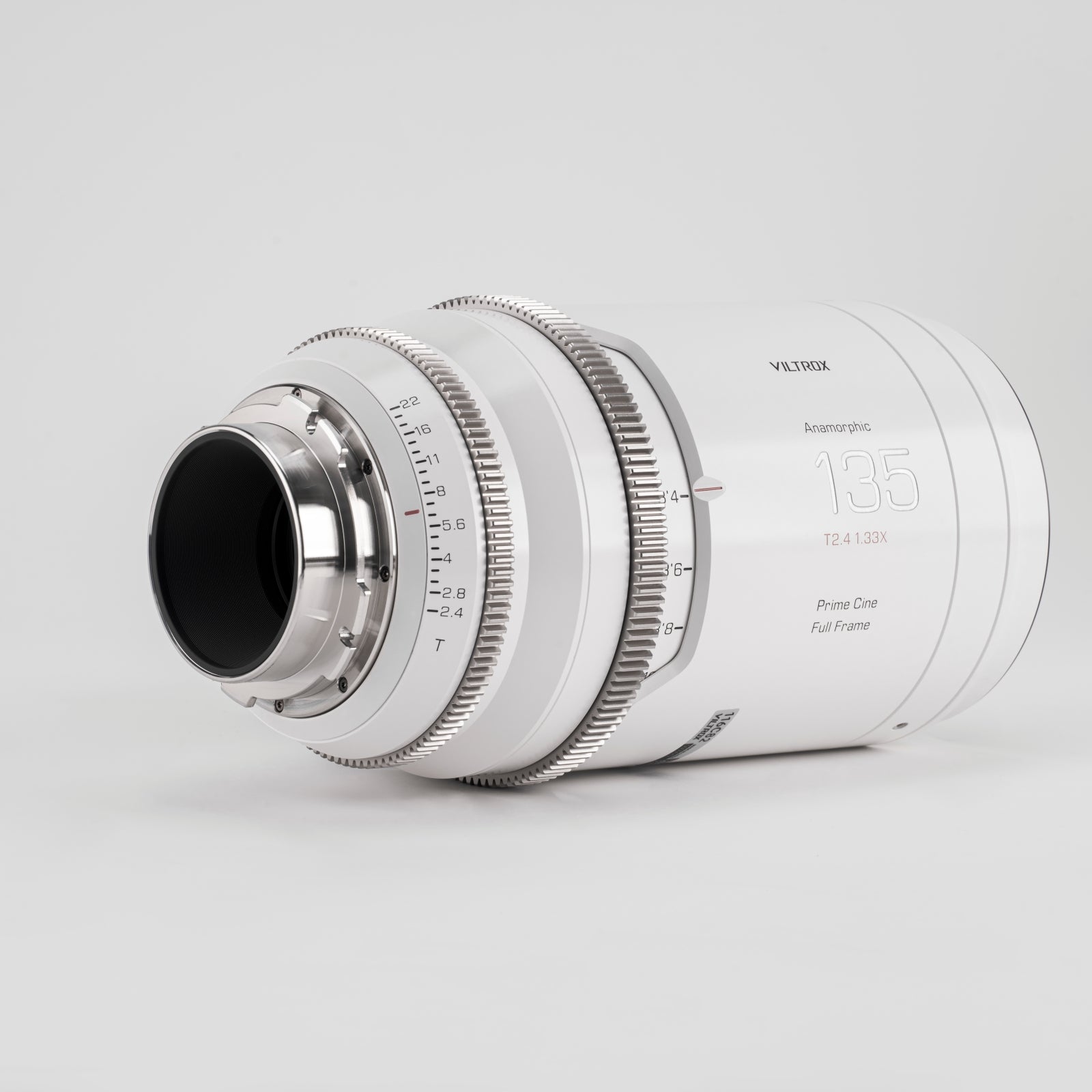 Ống kính Viltrox EPIC Anamorphic 135mm T2.4 1.33X Cine PL | Chính hãng