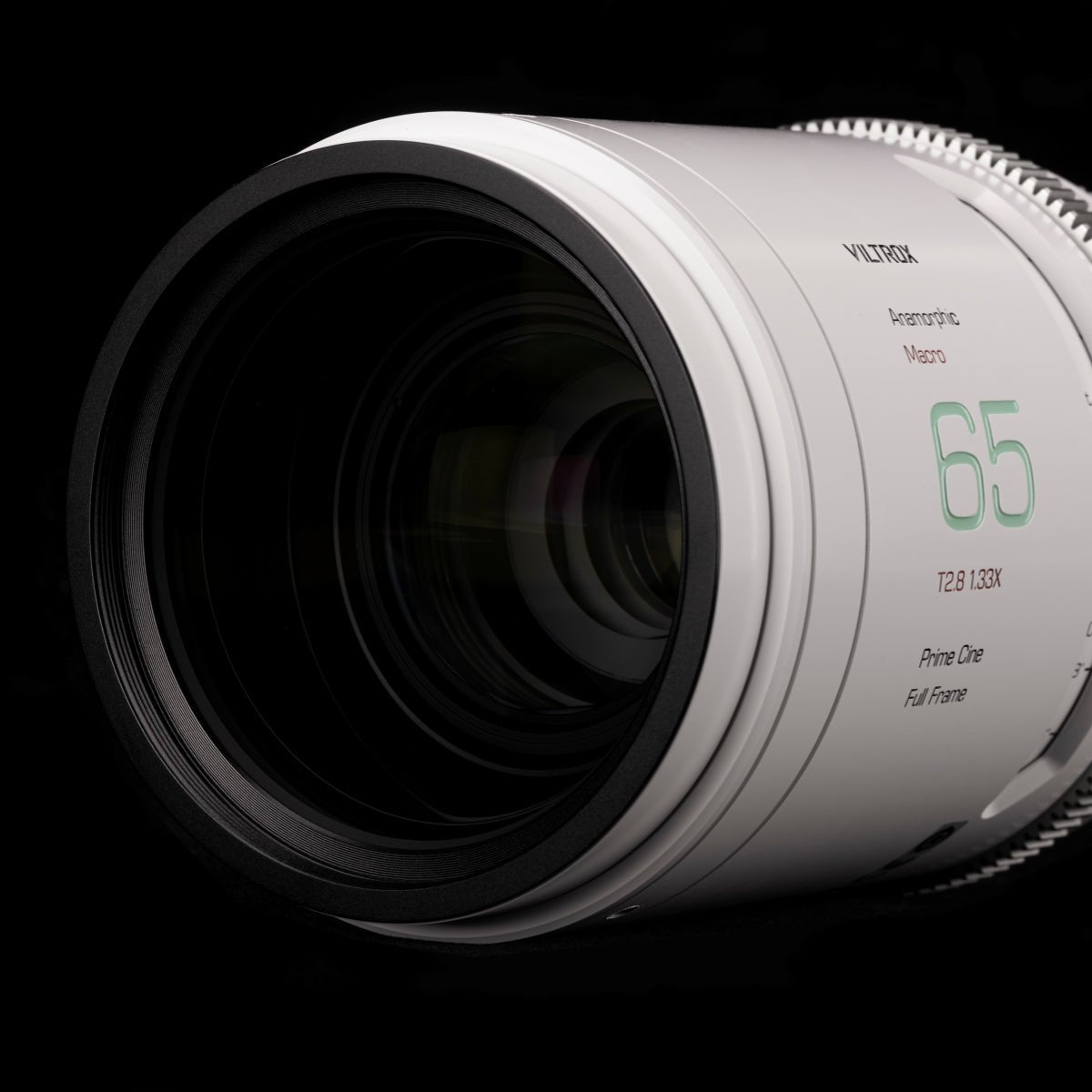 Ống kính Viltrox EPIC Anamorphic Macro 65mm T2.8 1.33X Cine PL | Chính hãng