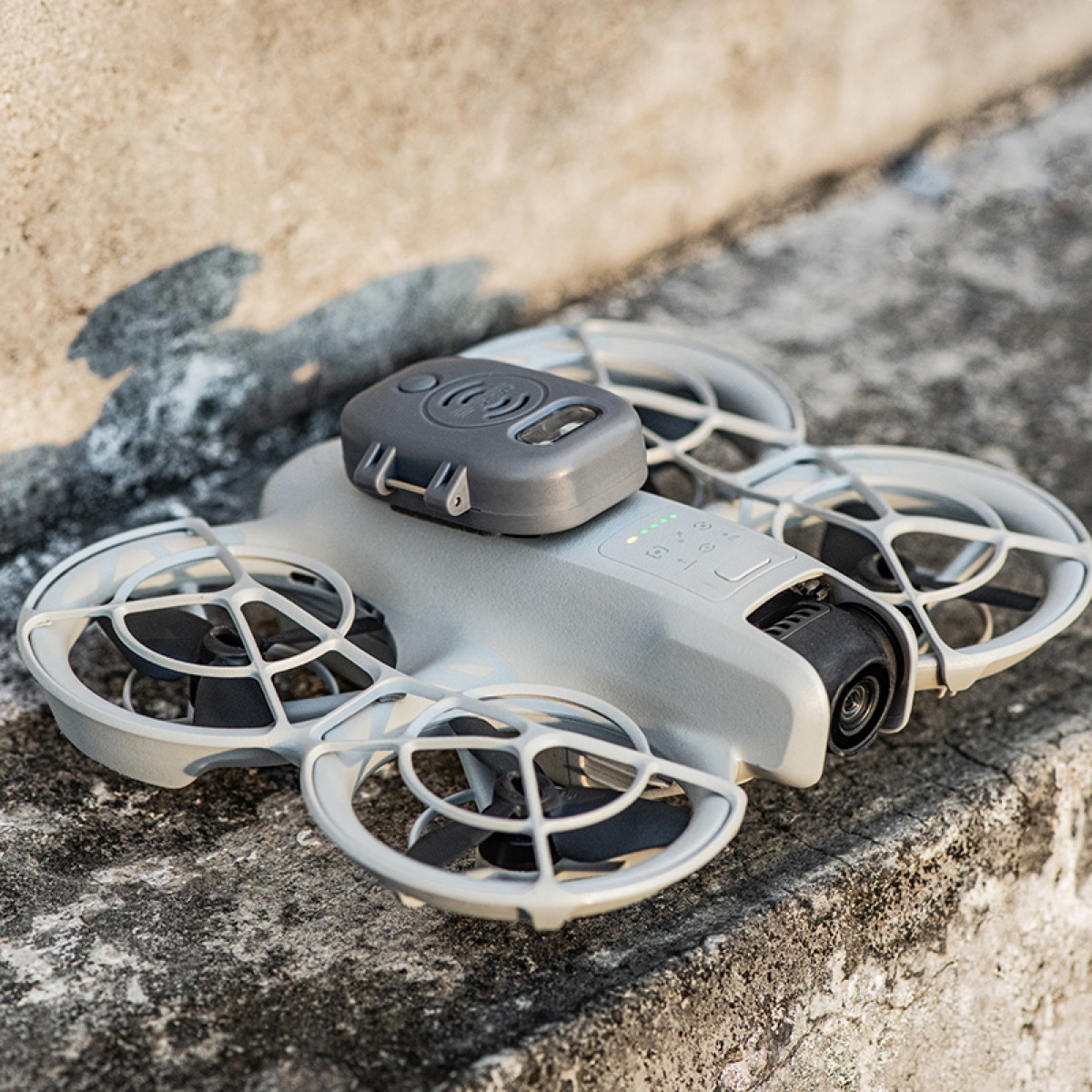 STARTRC Còi báo động tìm kiếm Flycam thất lạc tương thích Apple Find My cho DJI Neo (STR-NEO-81760) | Hàng chính hãng