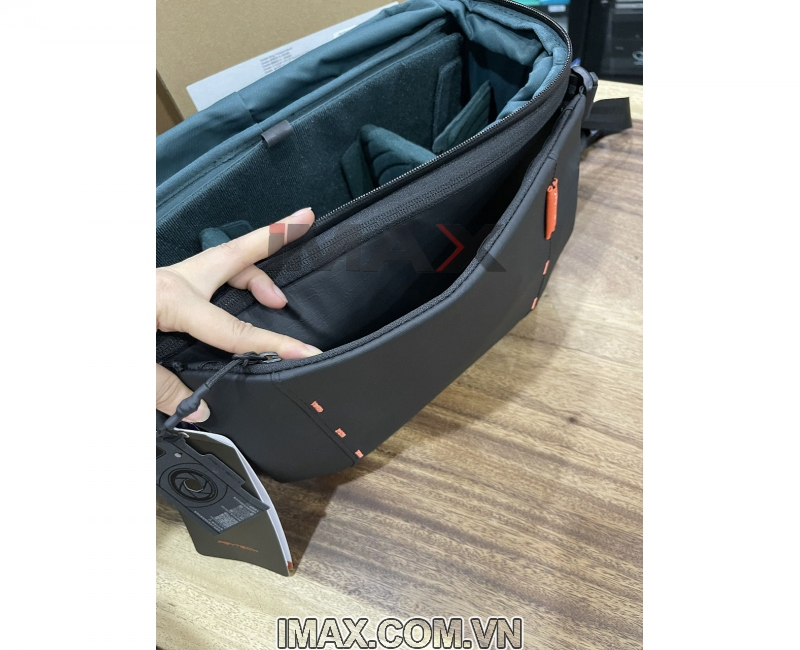 Túi máy ảnh PGYTECH OneMo Sling Shoulder Bag 7L (Space Black) | Chính hãng