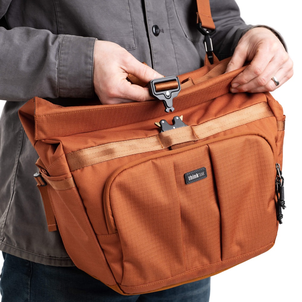 Túi máy ảnh Think Tank FocusPoint Crossbody 13L Urban Rust | Chính hãng