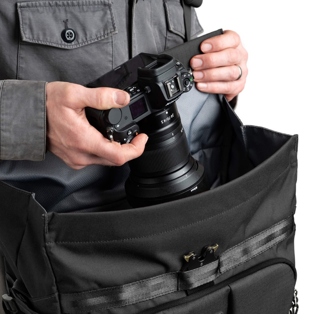 Túi máy ảnh Think Tank FocusPoint Crossbody 8L Asphalt Black | Chính hãng