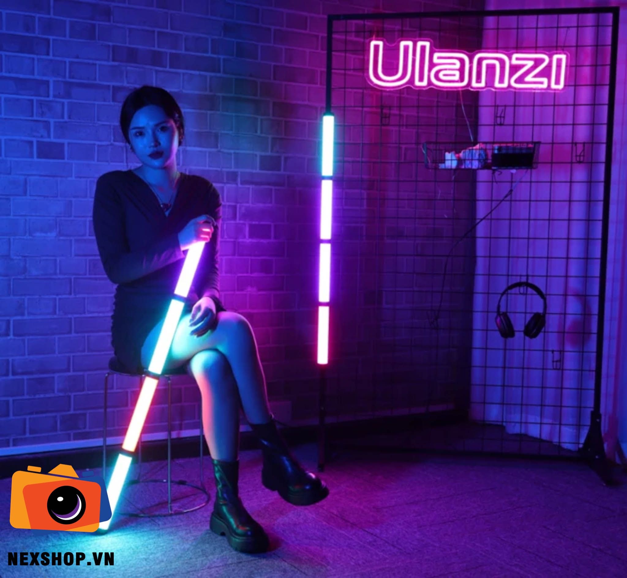 Ulanzi VL110 Led RGB dài 24cm Chỉnh màu RGB - Độ K - 20 Effect