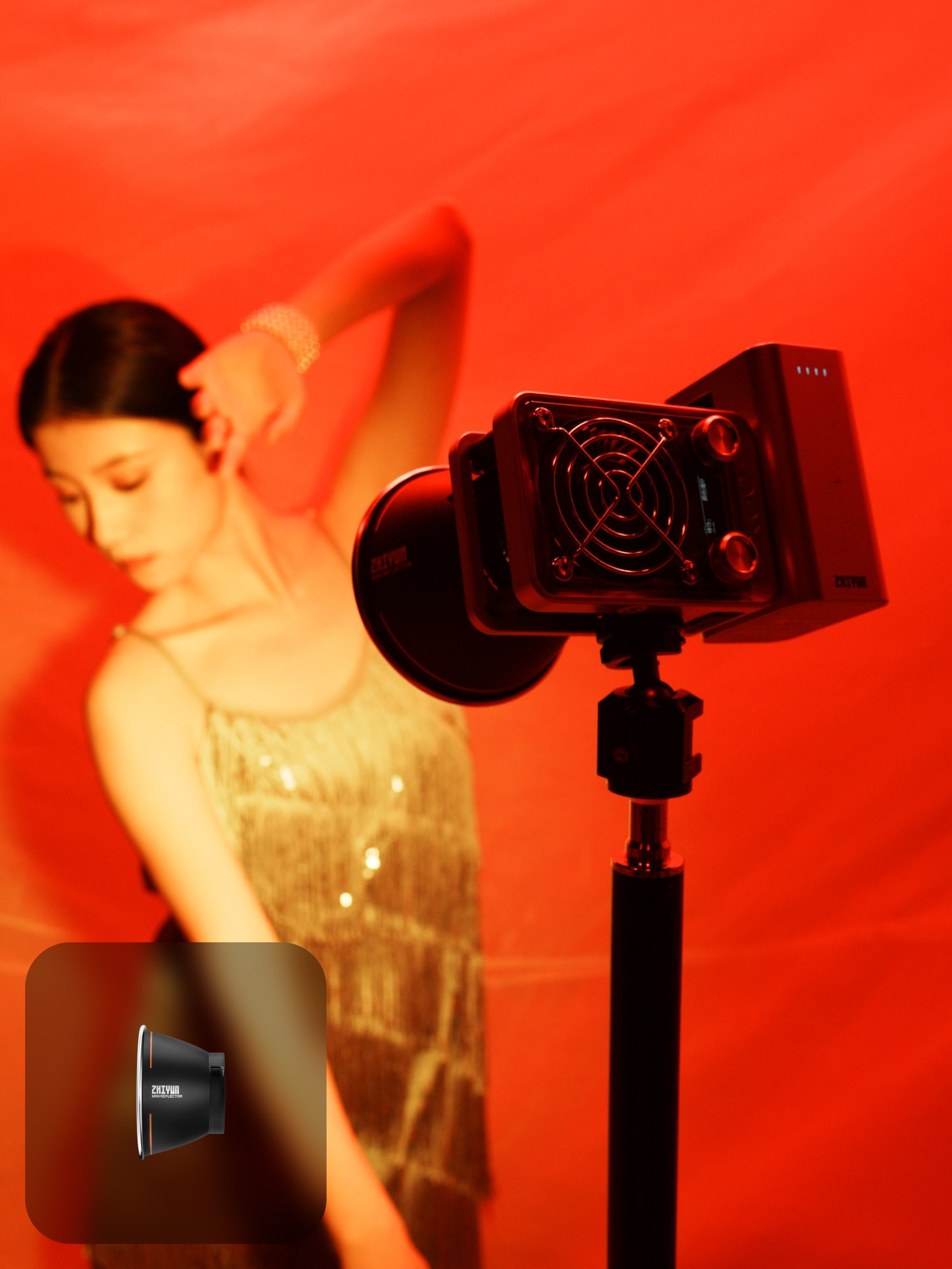Zhiyun Molus X60 đèn cầm tay 60W bi color nhỏ gọn