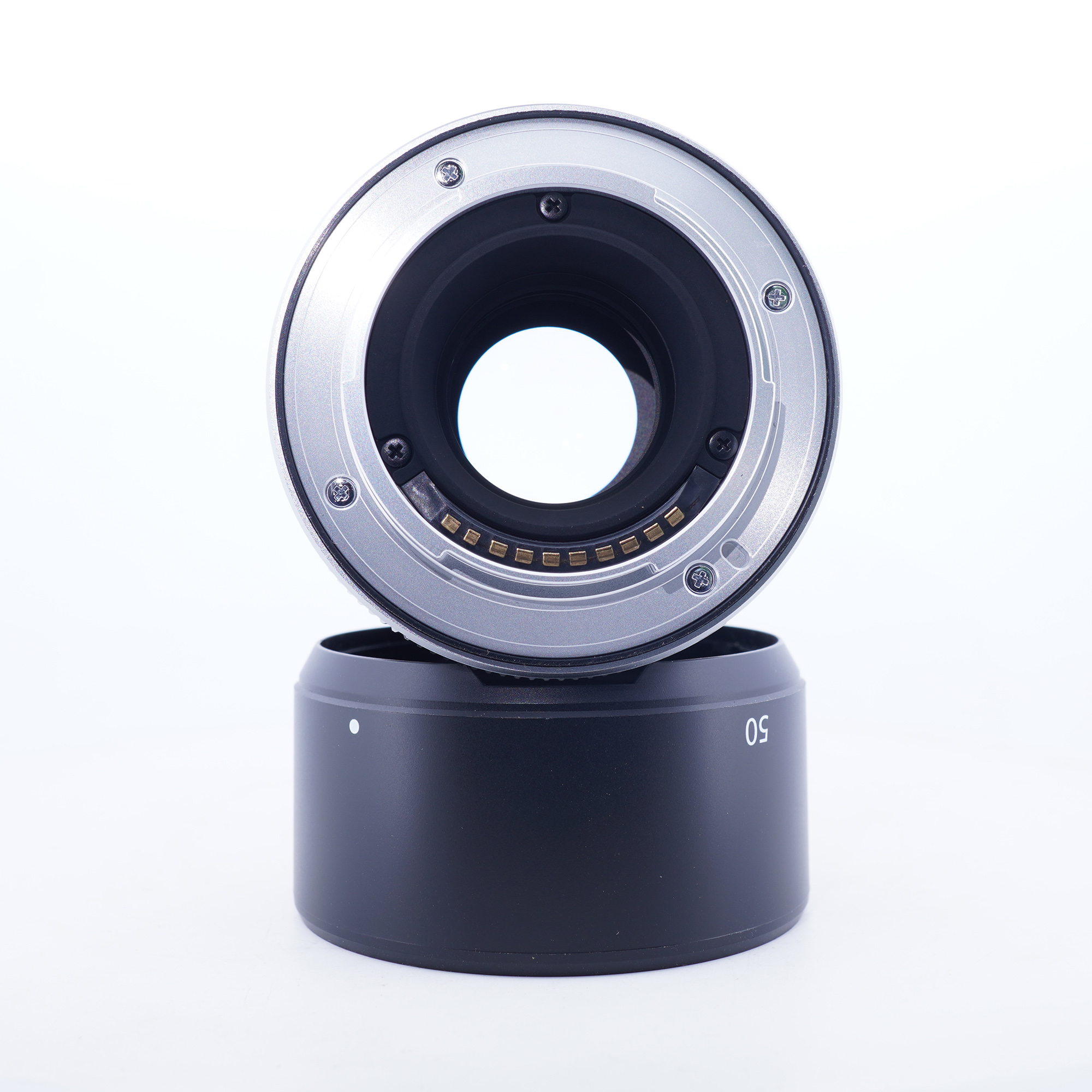 Ong-kinh-Fujinon-XF50mm-F2-R-WR-Bac-Used-Chinh-hang-15.jpg?v=1778843011
