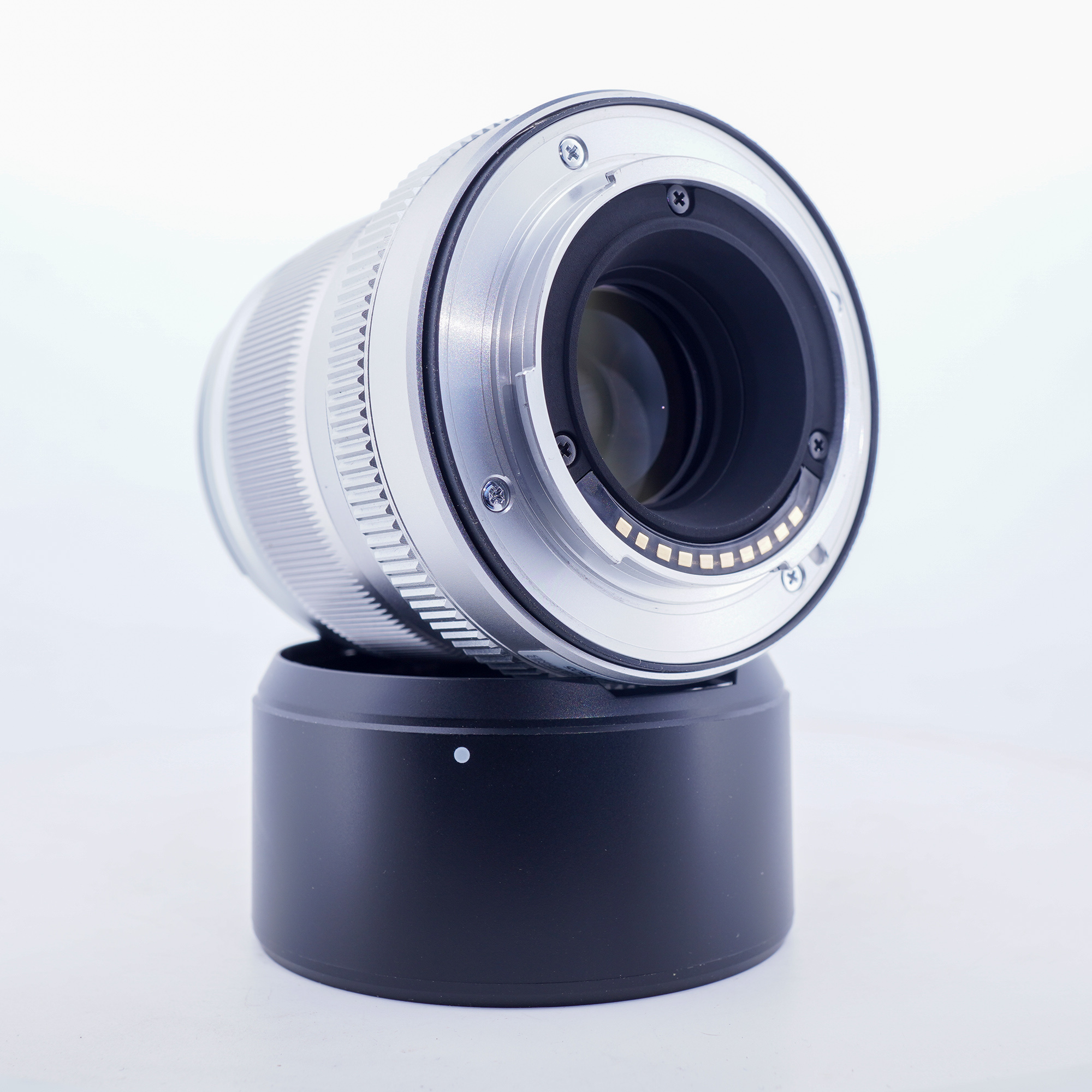 Ong-kinh-Fujinon-XF50mm-F2-R-WR-Bac-Used-Chinh-hang-16.jpg?v=1778843012