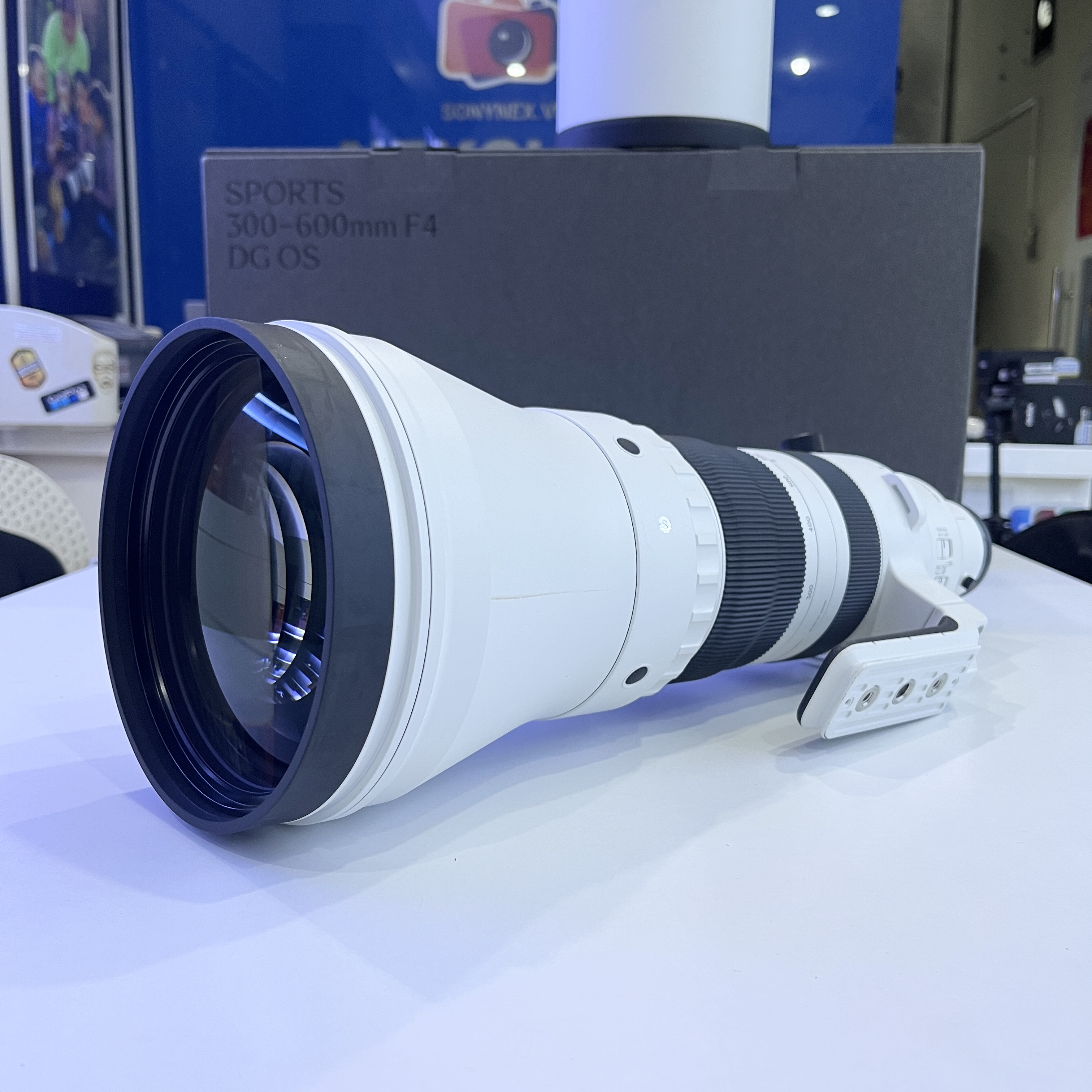 Ong-kinh-Sigma-AF-300-600MM-F-4-DG-OS-S-for-Sony-E-mount-Used-Chinh-hang-3.jpg?v=1781009358