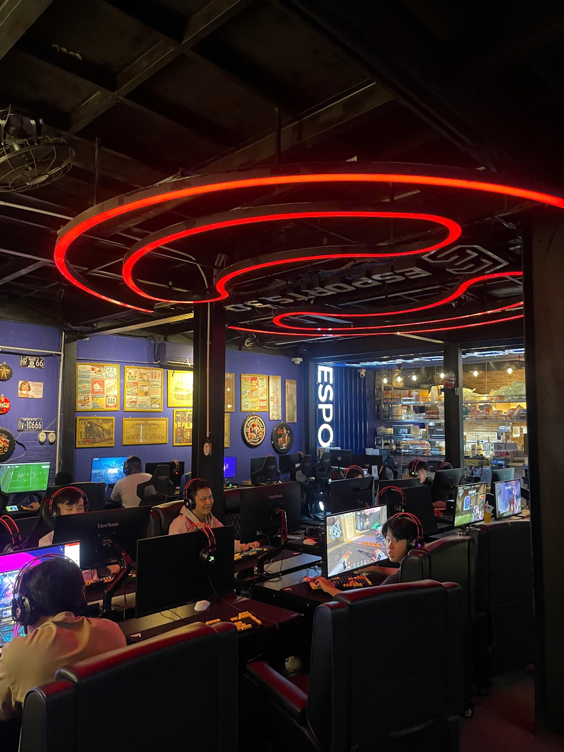 Nâng Cấp Tu Sửa Phòng Game Để Giữ Chân Khách Hàng Tăng Sự Chuyển Đổi