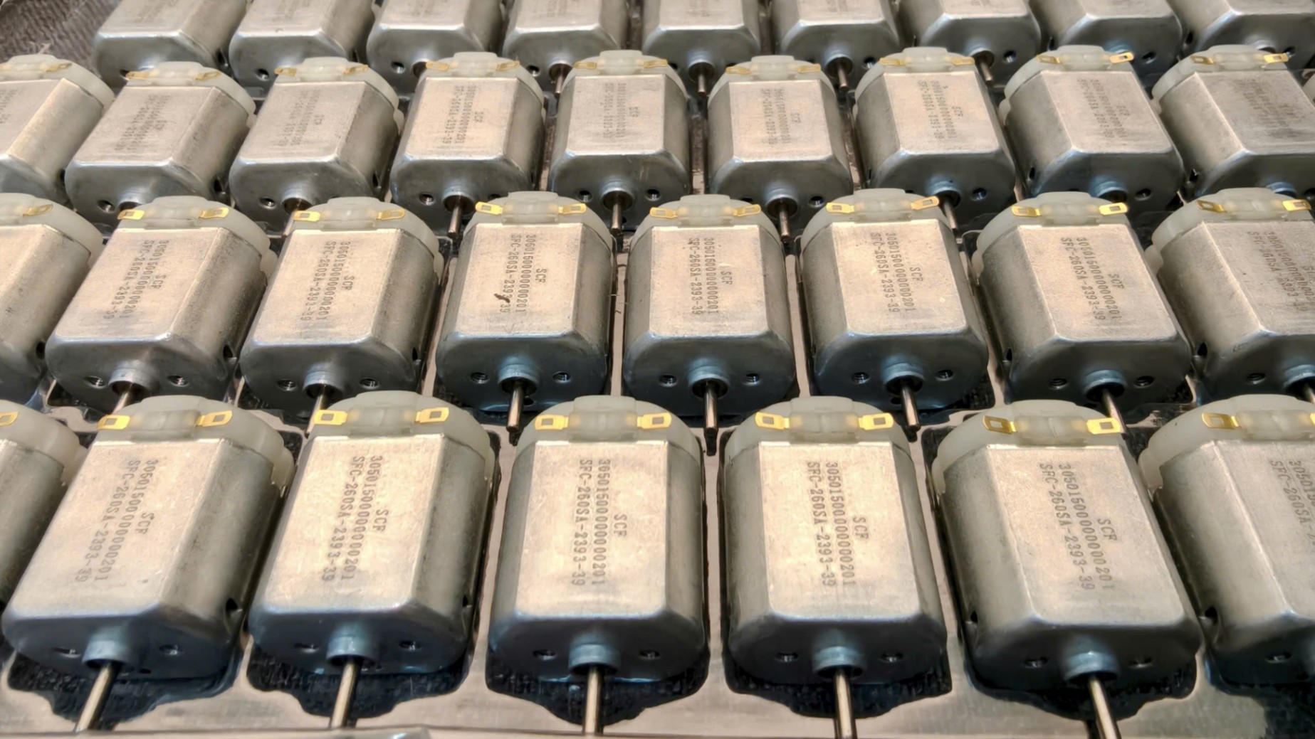 Mô tơ 260SA dùng cho xe ben E590 E591