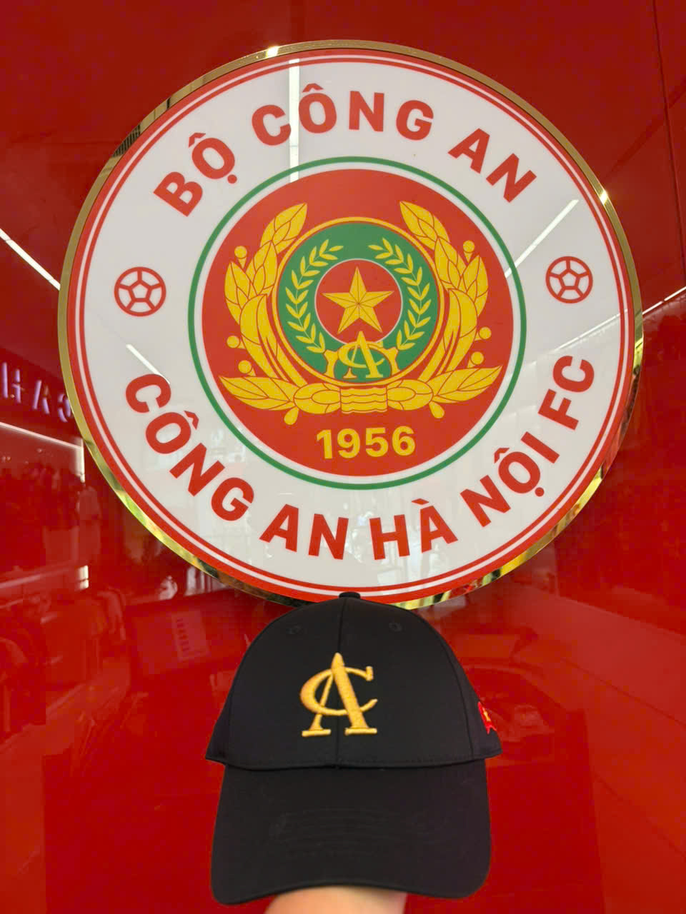 Mũ Lưỡi Trai CAHN - Đen
