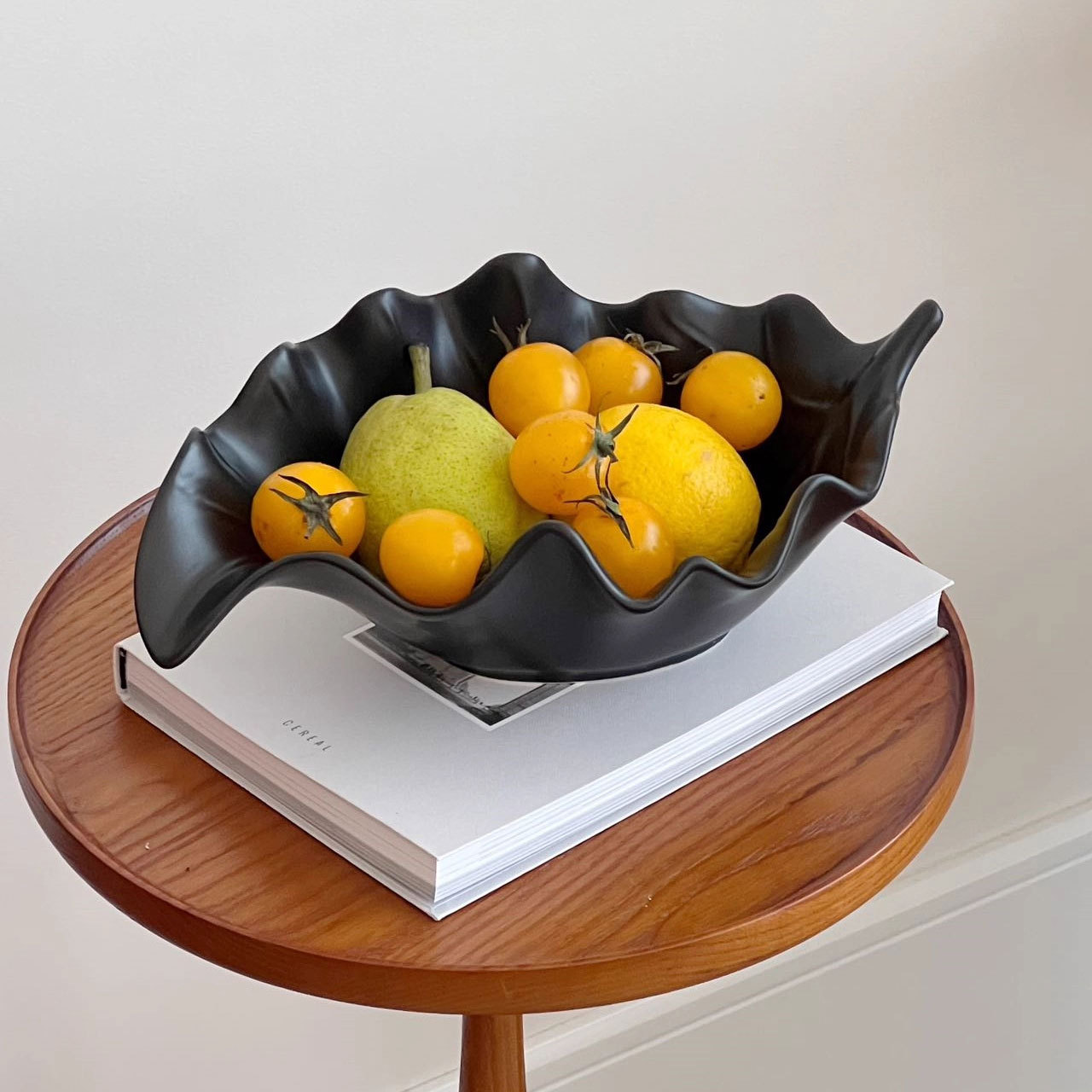 Đĩa gốm sứ dáng lá Leaflet Bowl lòng sâu cao cấp