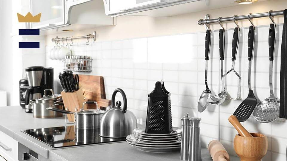 Top 10+ đồ dùng nhà bếp cần thiết không thể thiếu hiện nay