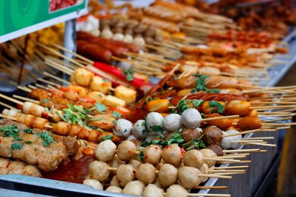 Bán đồ ăn vỉa hè